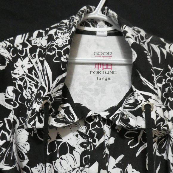 GOOD FORTUNE | large | Black and White Floral Snap Button-Up Jacket | NWOT - Picture 5 of 16